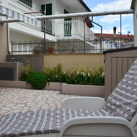 Ma-Lo Apartment Pirovac Ngoại thất bức ảnh